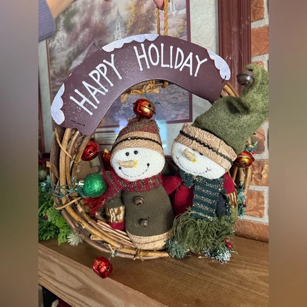Handmade Vintage 1999 Festive Snowman Holiday Wreath - Green and Red